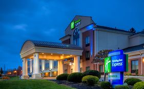 Holiday Inn Express Meadville 2*